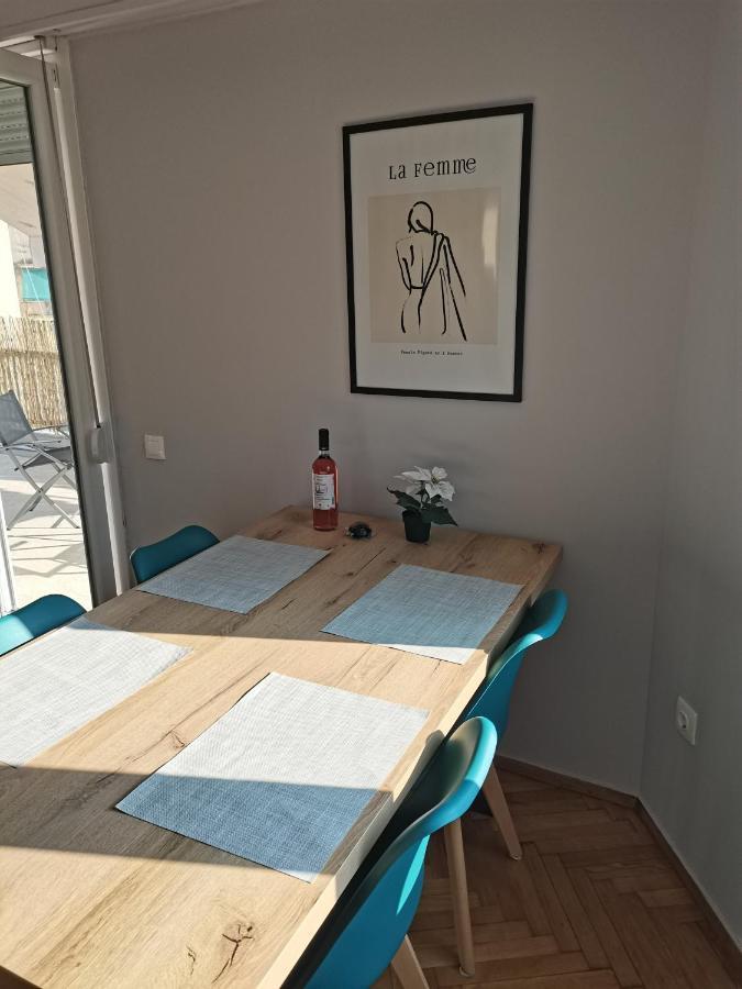 Penthouse Spacious W Super Wifi & Terrace, 2 Min From Metro Atina Dış mekan fotoğraf